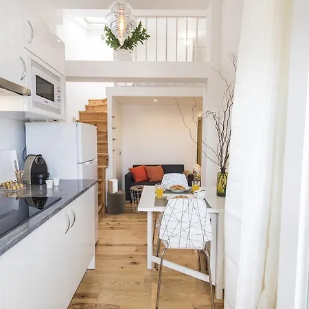 Lovelystay - Bairro Alto Hill Amazing View * Lisboa